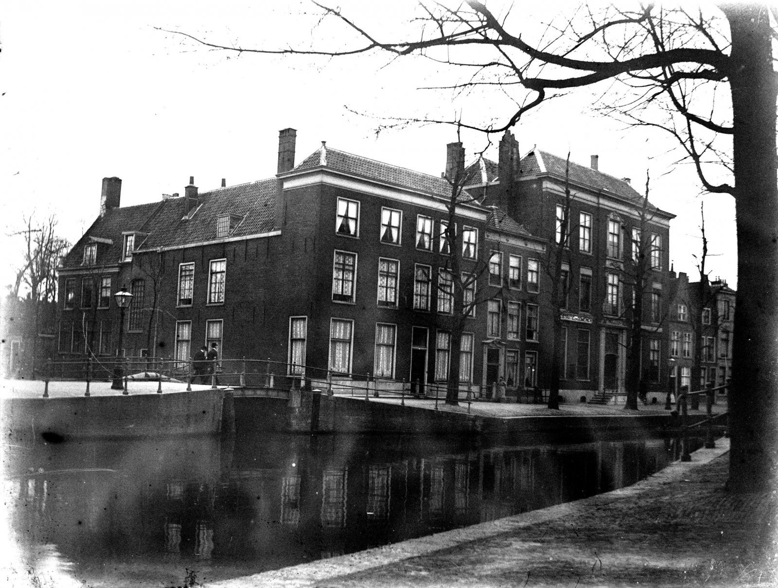 Huishoudschool rond 1920